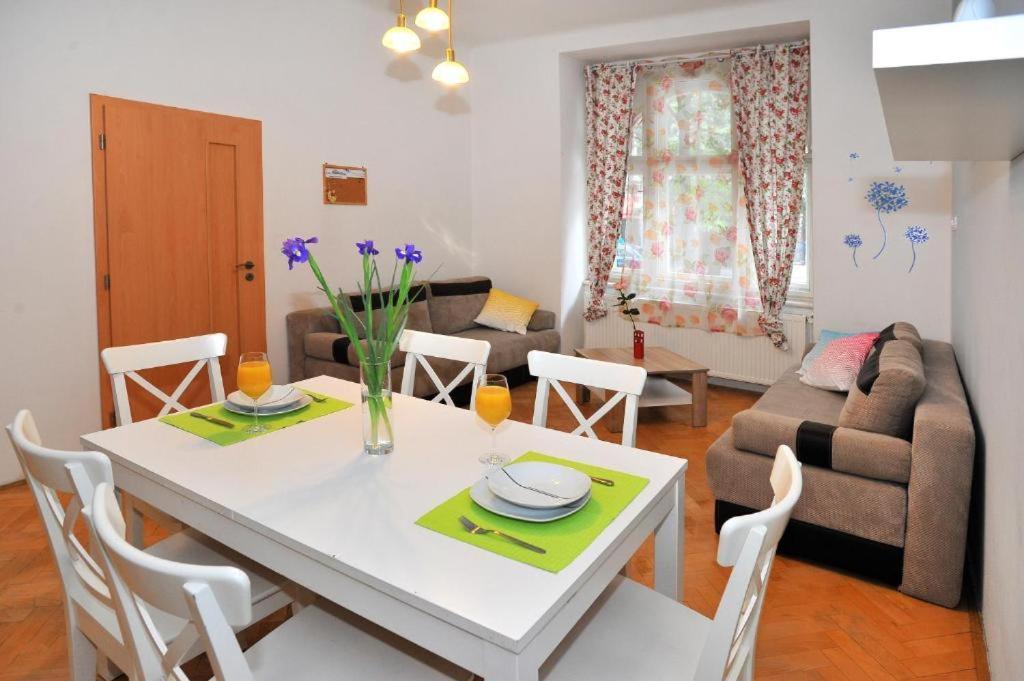 Condo In Vinohrady Prága Kültér fotó